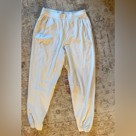 Lululemon Light Grey Women’s Joggers - Picture 6 of 6